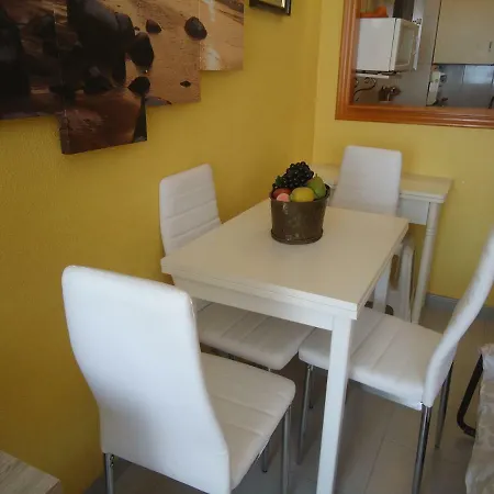 Poniente Edificio Triton Trg