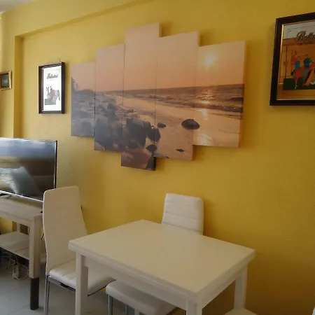 Poniente Edificio Triton Trg *